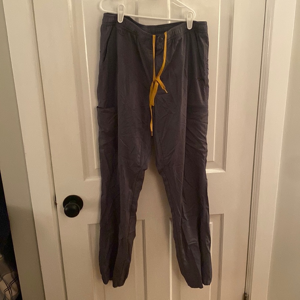 Carhartt Size Medium Scrub Pants
